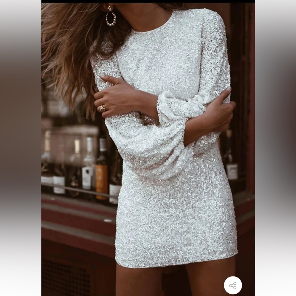 SPARKLY LONG SLEEVE ROUND NECK SEQUIN MINI DRESS - WHITE - LARGE - ROSEDRESS